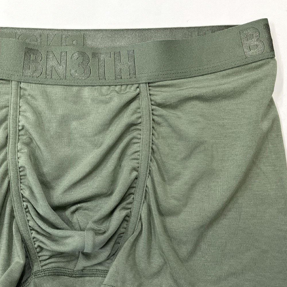 CLASSIC TRUNK SOLID / PINE